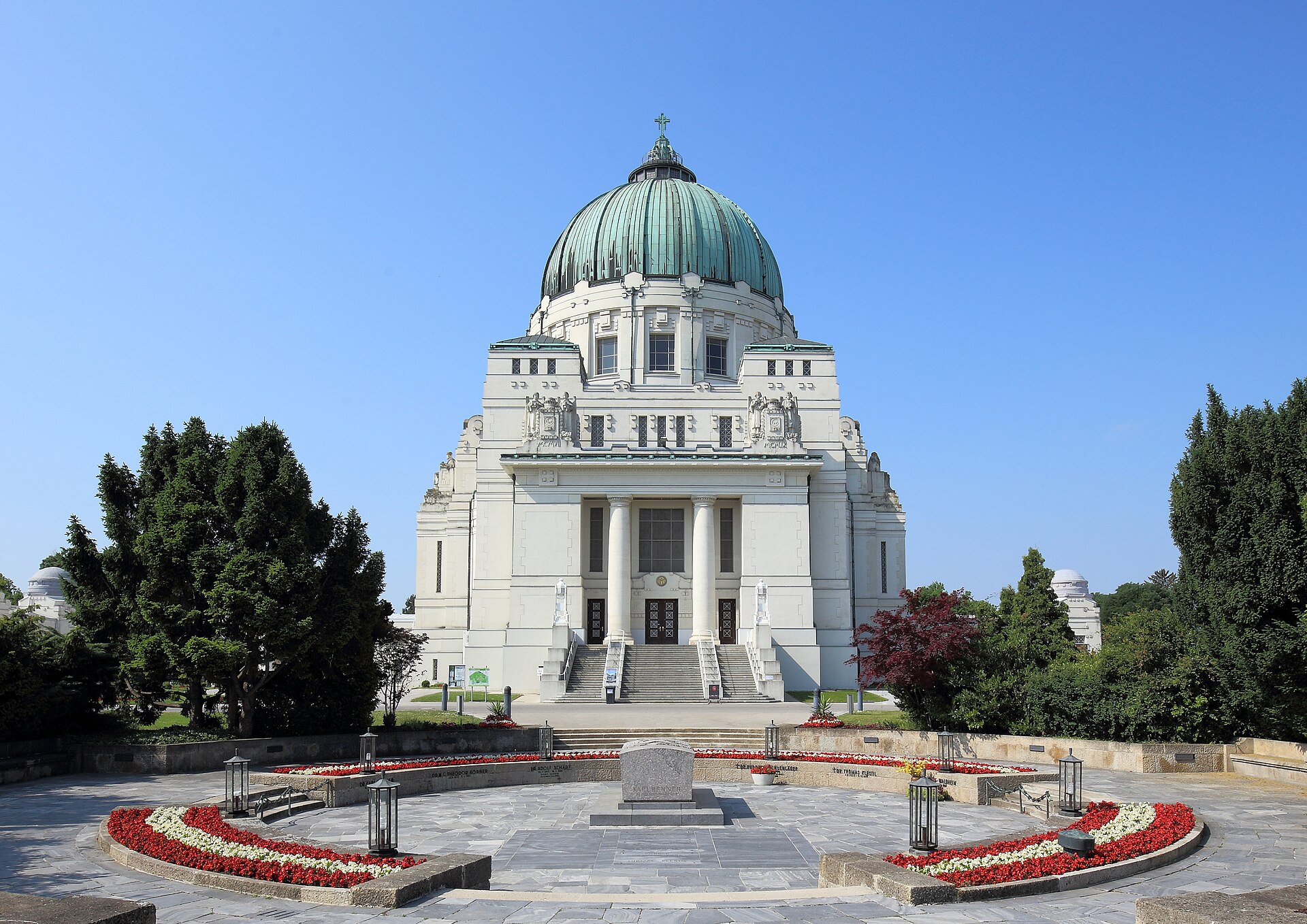 The Karl Borromaus church at the Zentralfriedhof